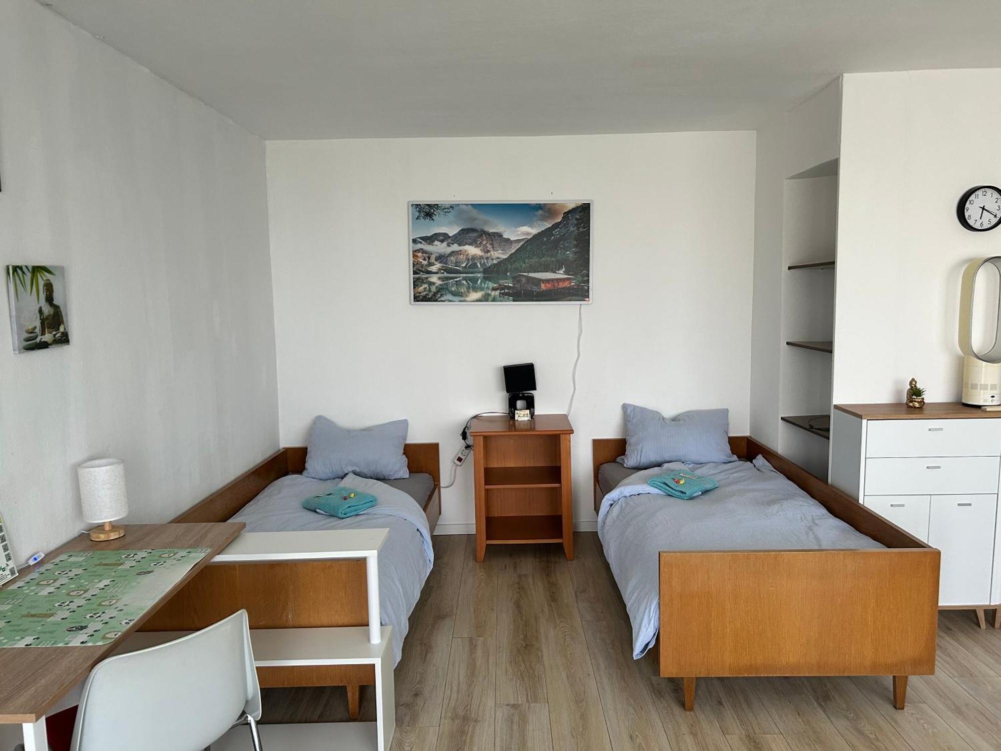 2-5 Bettzimmer Креглинген Экстерьер фото
